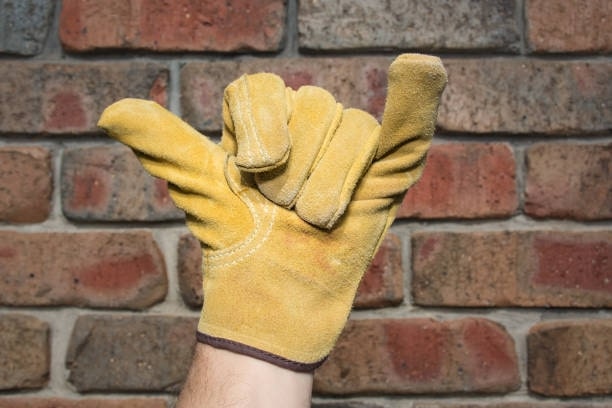 Defying Winter Challenges: Unveiling the Best Waterproof Leather Work Gloves for Ultimate Protection