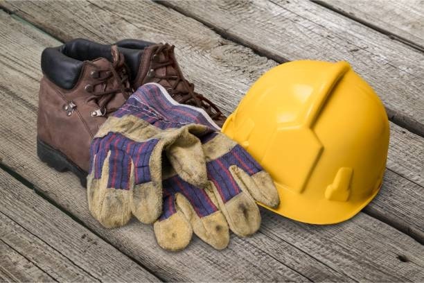 Defying the Elements: Top Picks for Men's and Women's Waterproof Work Gloves