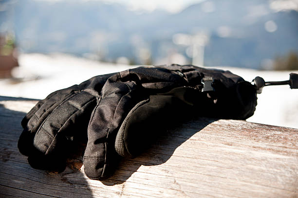 How to Choose the Right Work Gloves for Cold Weather