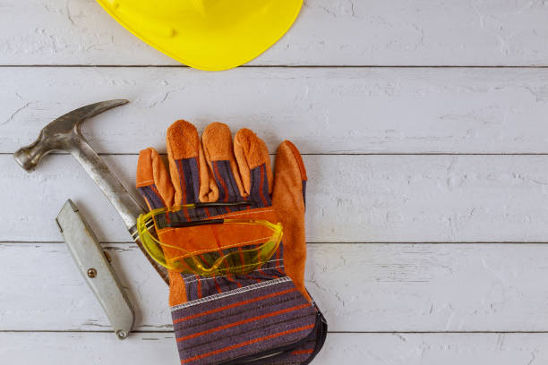 Navigating the Cold with the Best Leather Insulated Work Gloves