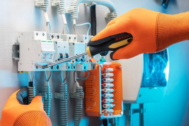 Conquer the Cold: The Ultimate Guide to Insulated Gloves for Electrical Work and More