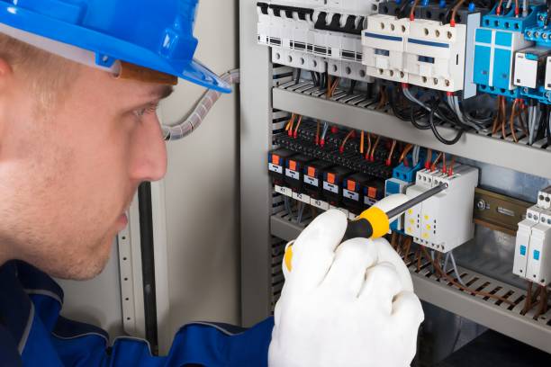 Decoding Safety: Are Nitrile Gloves Safe for Electrical Work?