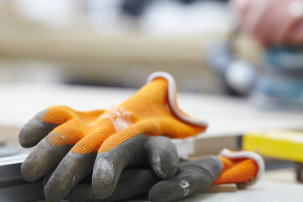 Embracing Warmth and Protection: The Unmatched Performance of Men's Insulated Work Gloves