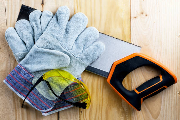 Keeping Your Hands Warm with Very Warm Work Gloves