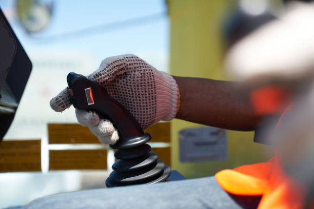 Mastering Precision: Unveiling the Best Grip Work Gloves for Ultimate Performance