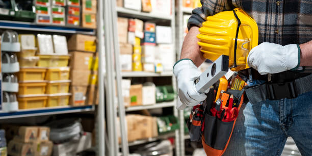 Maximizing Safety: Work Gloves for Warehouse Environments