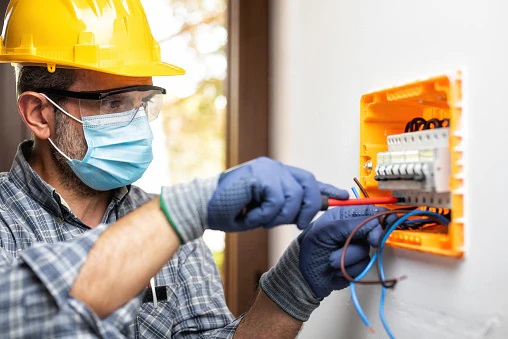 Nitrile Gloves for Electrical Work – What Glove to Use