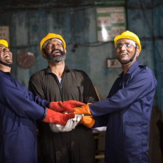 Optimize Your Safety: Choosing the Best Warehouse Work Gloves, Including Electric Heated and Anti-Vibration Options