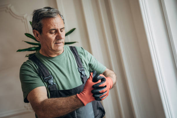 Revolutionizing Hand Protection: The Appeal and Applications of Fingerless Work Gloves in Canada