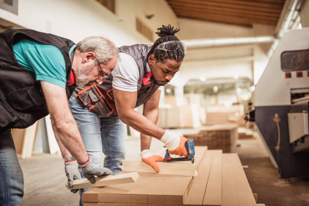 The Pinnacle of Protection: Choosing the Best Work Gloves for Warehouse Environments