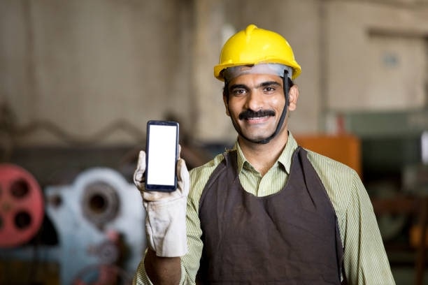 Touch, Work, Protect: Unveiling the Best Touch Screen Work Gloves for Winter