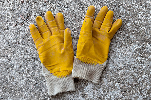 What You Need to Know About Insulated Rubber Work Gloves